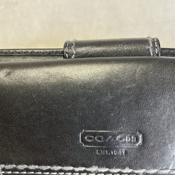 COACH BLACK LEATHER VINTAGE TURN LOCK CLOSURE STITCHED WALLET - Picture 4 of 16